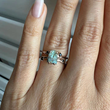 Raw Crystal Ring - Flow Labradorite