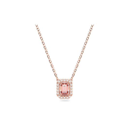 Baguette with moissanite